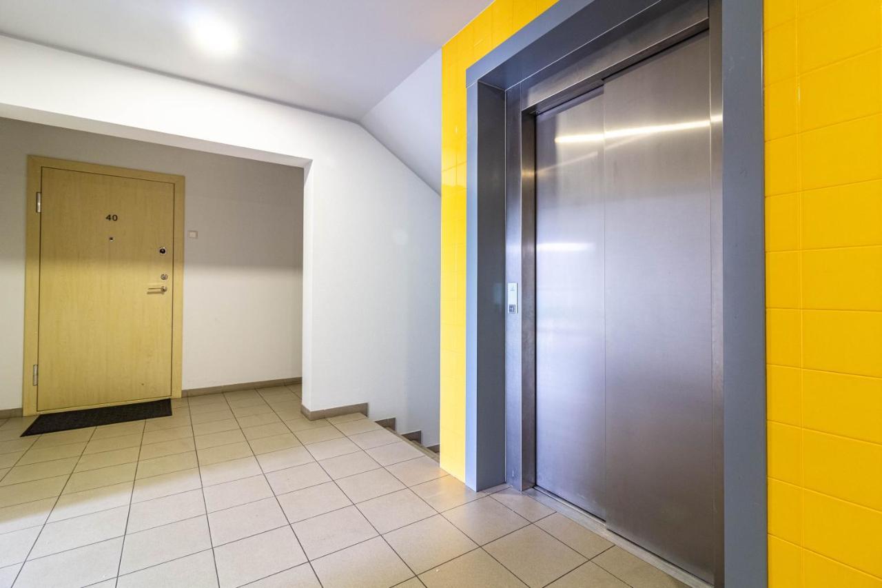 Cohost I Sunny Center Apt, Covered Parking, Balcony & Self Check-In Kaunas Exterior foto